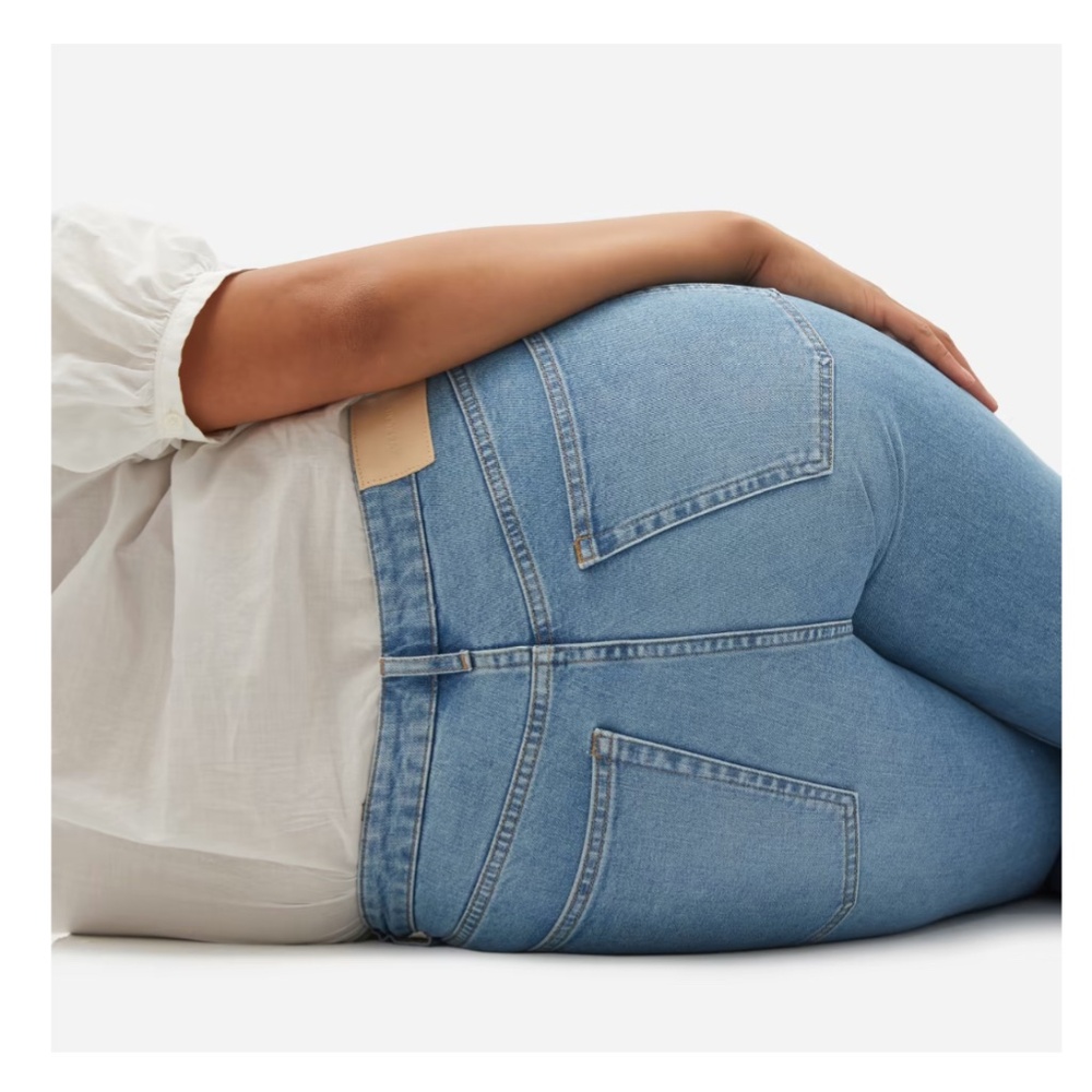 Everlane The Curvy Cheeky Jean Light Blue Women's Size 35 Crop/Ankle, New